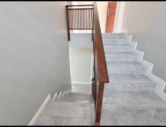3 BEDROOM HOUSE FOR SALE IN PALM LAKES ESTATE